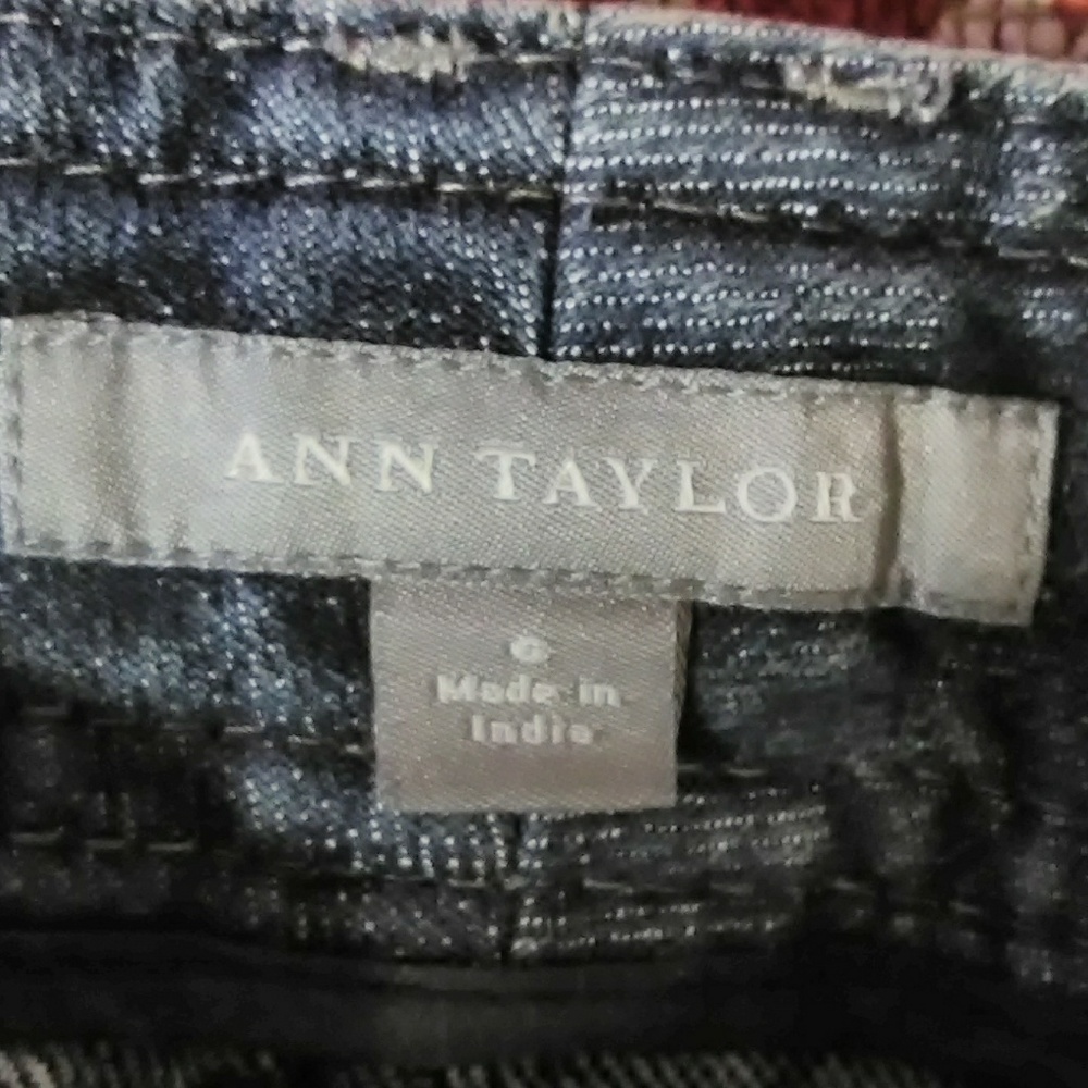 Capri's - Picture 3 of 5